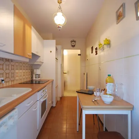 Fleuris One Bed Apartment *