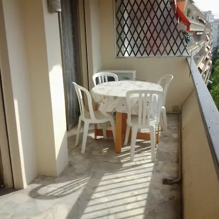 Fleuris One Bed Apartment Cannes